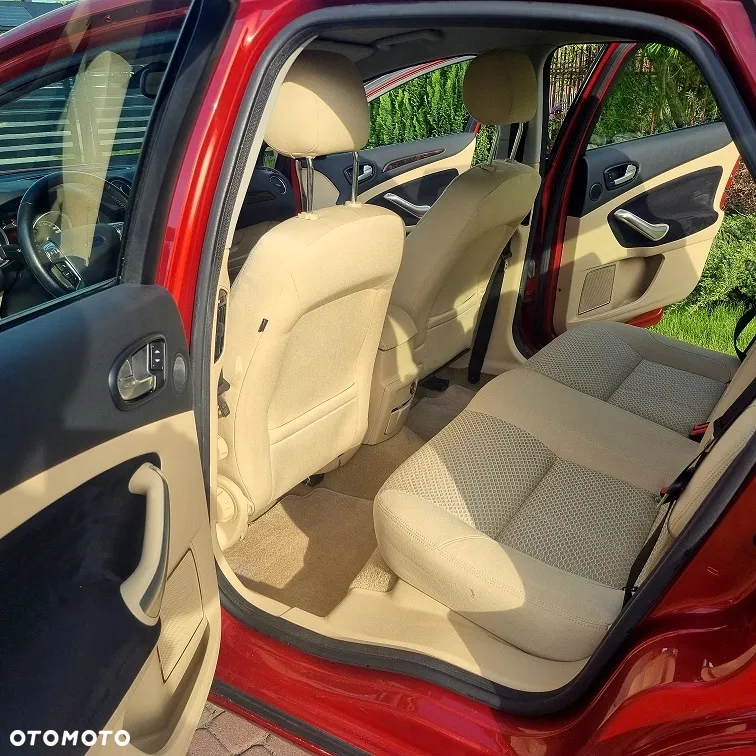 Ford Mondeo 2.5 Ghia - 6