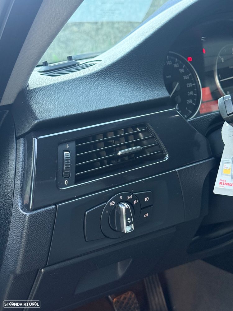 BMW 320 d Coupe - 16