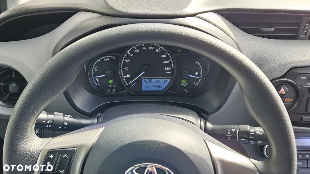 Toyota Yaris - 13