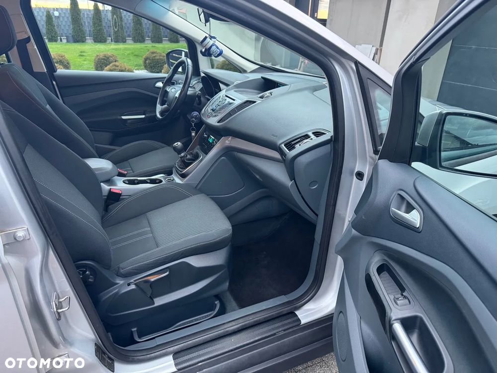 Ford C-MAX 1.6 Ti-VCT Titanium - 26