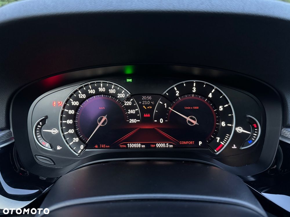 BMW Seria 5 520i M Sport sport - 18