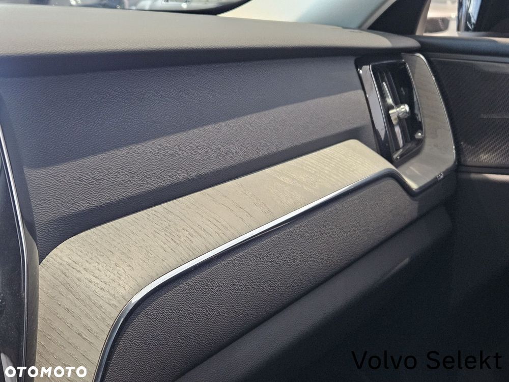 Volvo XC 60 - 22