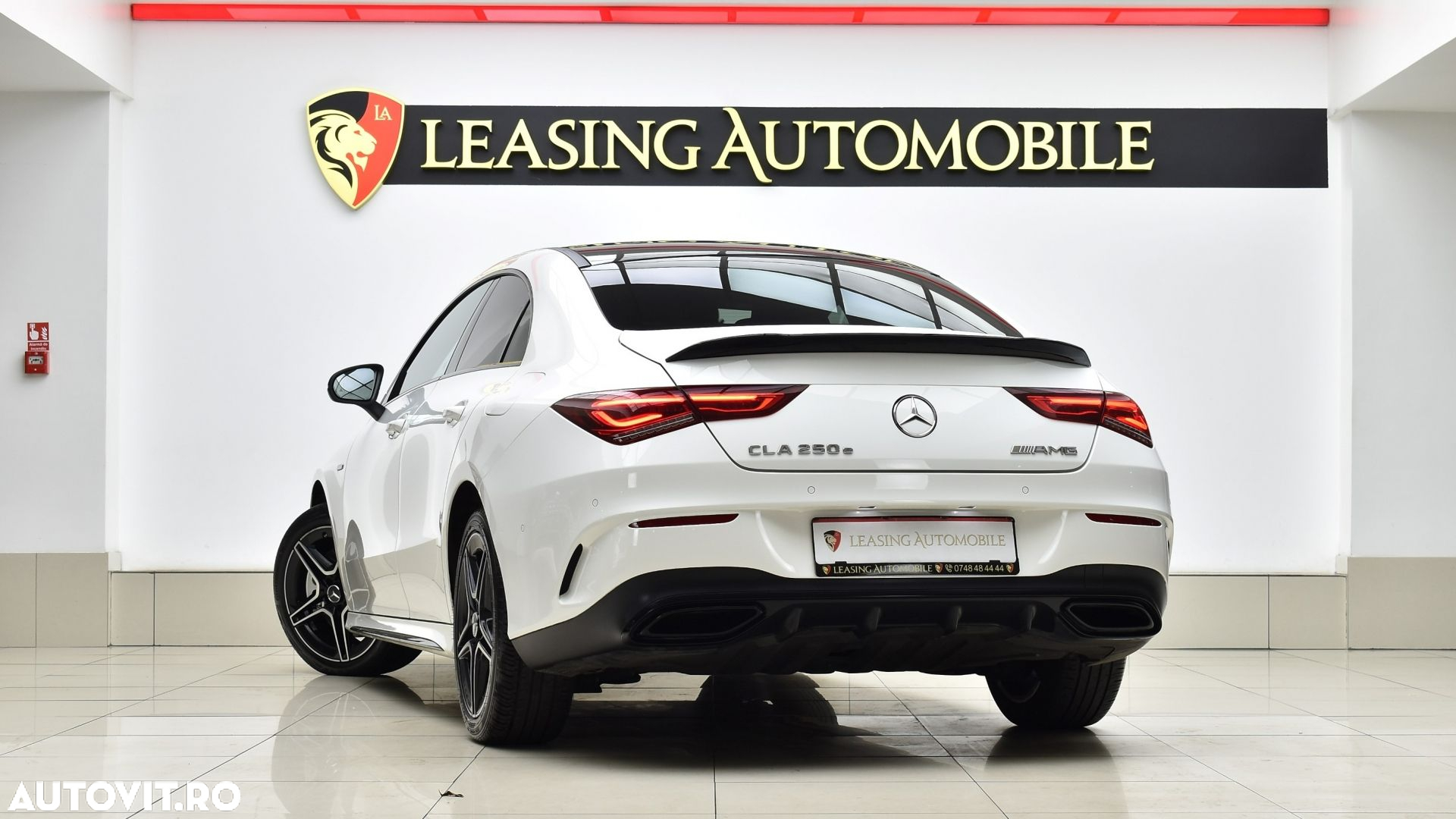 Mercedes-Benz CLA 250 e 8G-DCT AMG Line - 6