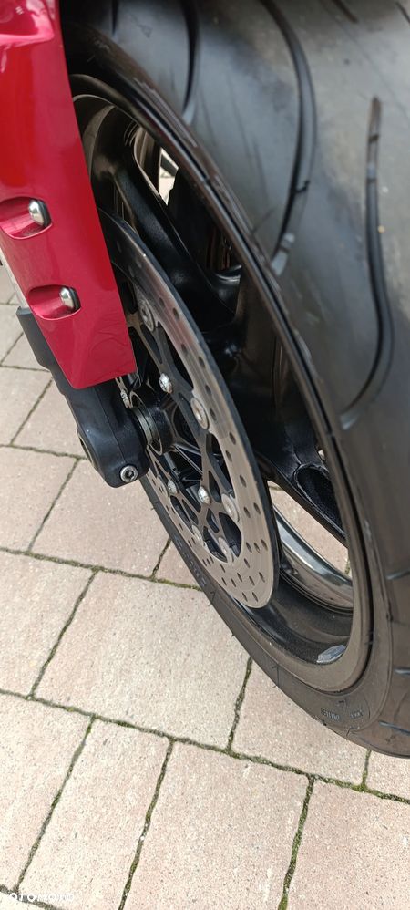 Yamaha FZ - 19