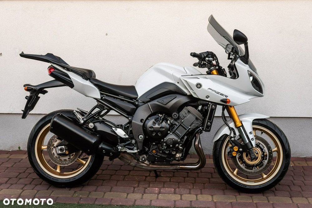 Yamaha FZ - 2
