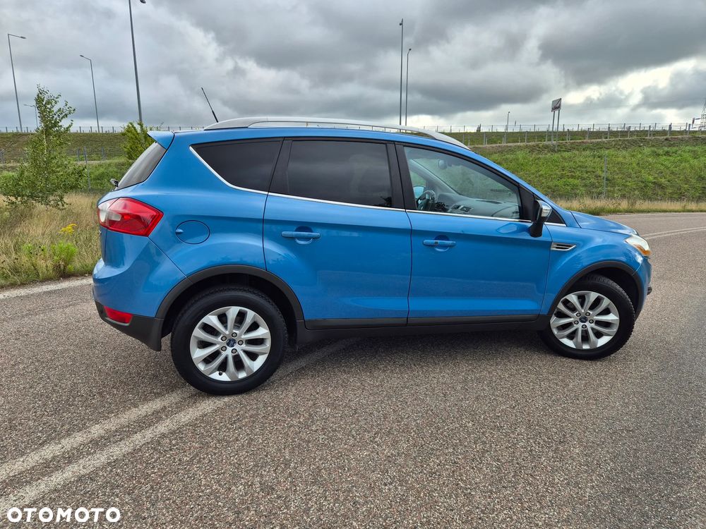 Ford Kuga 2.0 TDCi 2x4 Titanium - 18