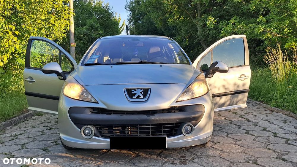 Peugeot 207 - 3