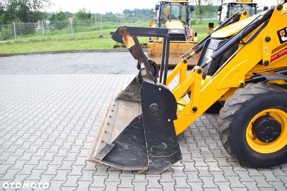 JCB 3CX Sitemaster PLUS - 5