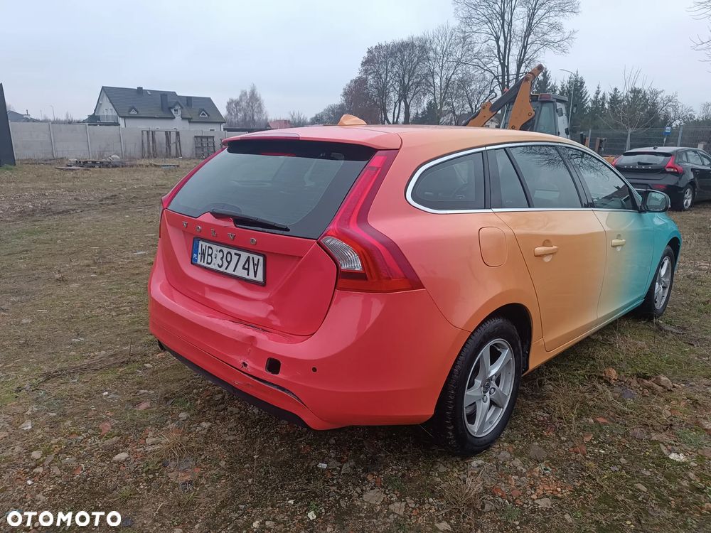 Volvo S60 D3 Drive-E Dynamic Edition (Momentum) - 13