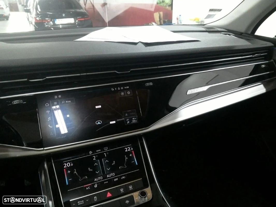Audi Q7 55 TFSIe quattro S line Tiptronic - 3