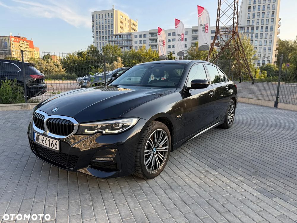 BMW Seria 3 330e M Sport sport - 3