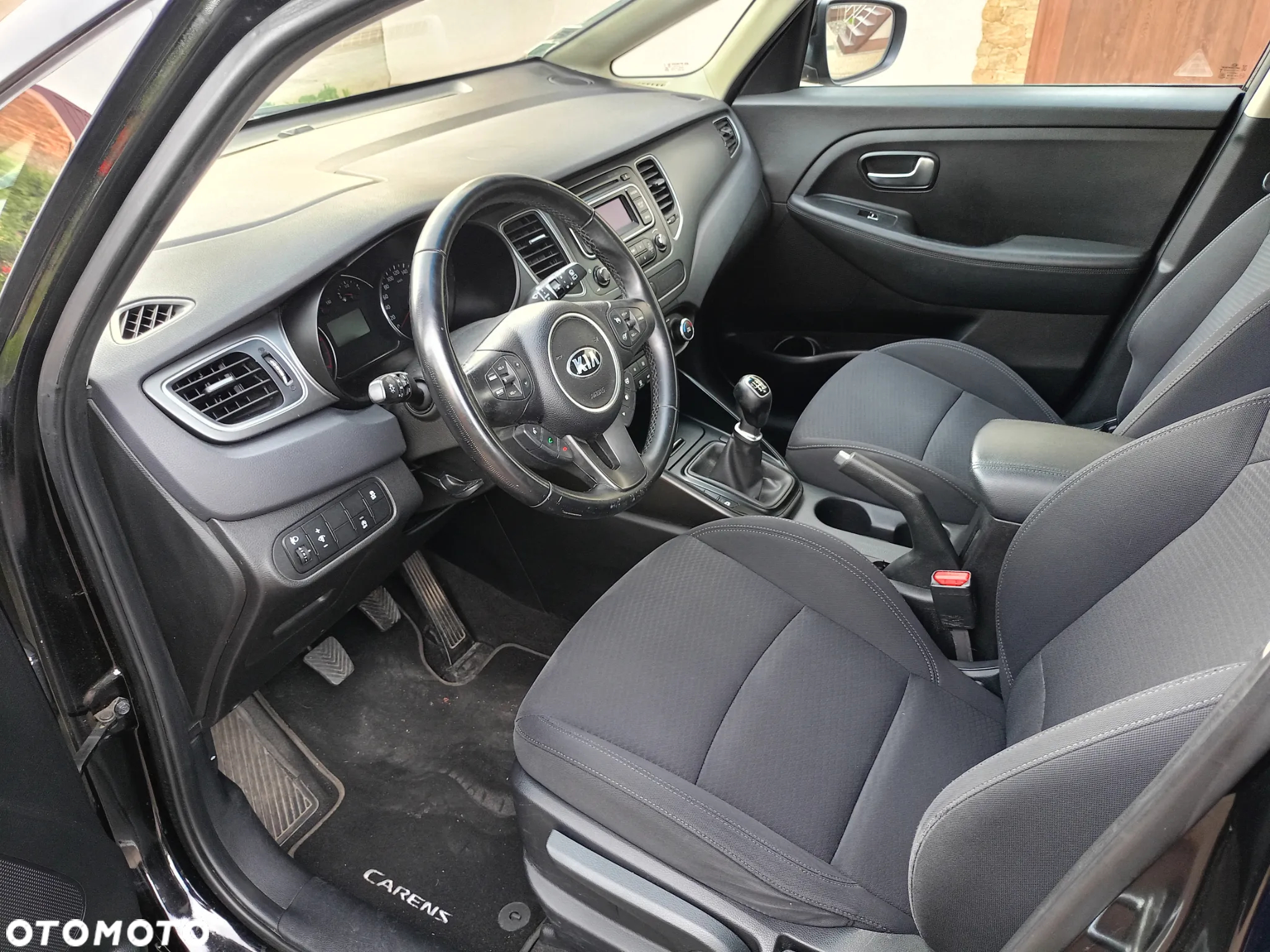 Kia Carens 1.7 CRDi XL 7os - 5