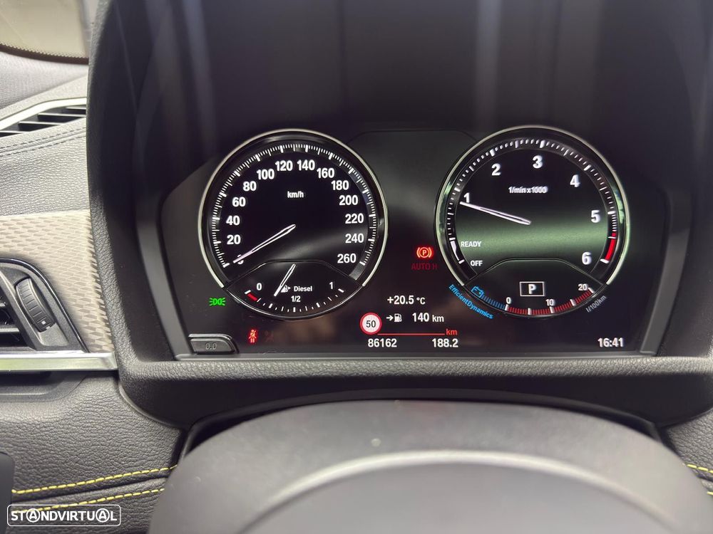 BMW X2 18 d xDrive Auto Pack 50 anos M - 20