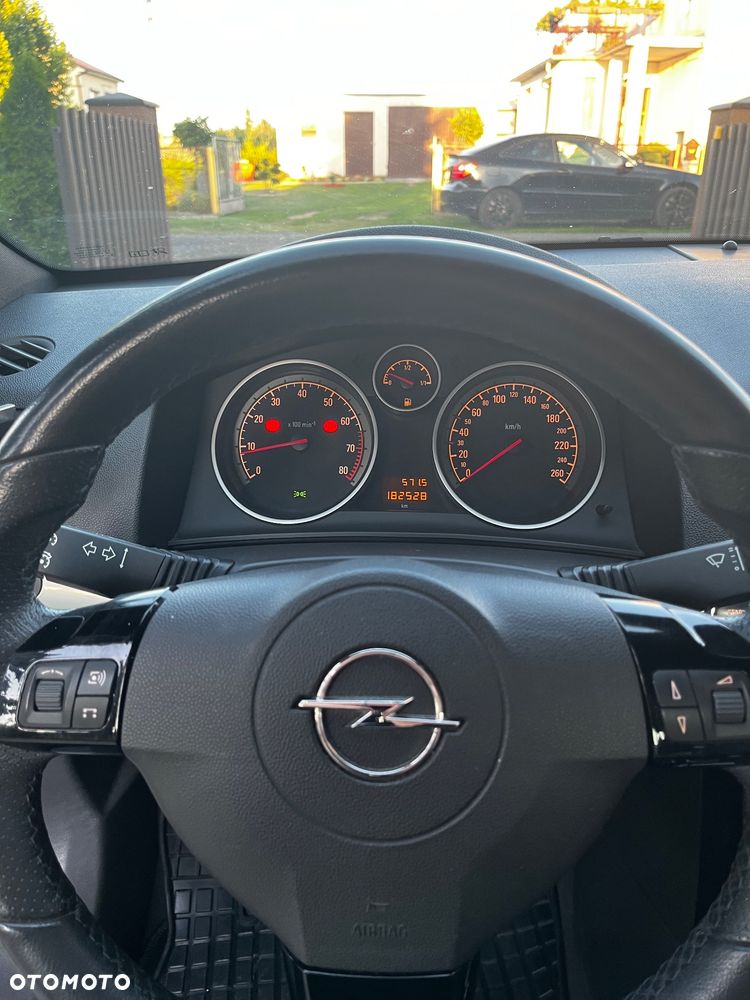 Opel Astra - 20
