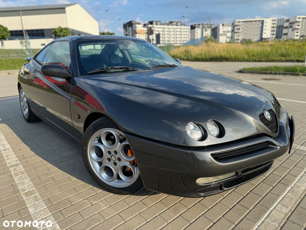 Alfa Romeo GTV 3.0 V6 - 1