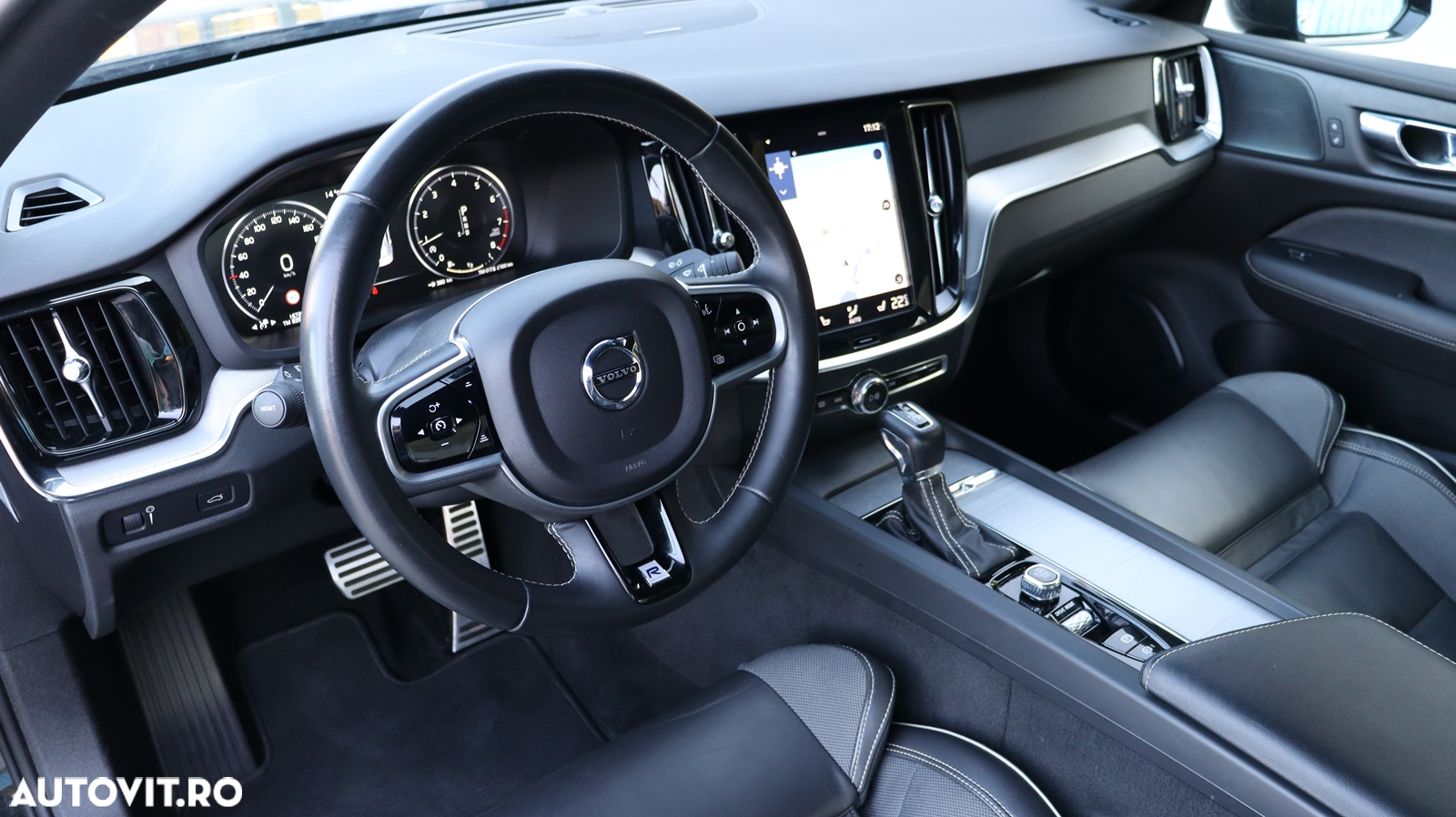 Volvo S60 T5 R-Design - 20