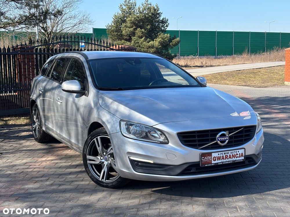 Volvo V60 D2 Drive-E Kinetic - 1