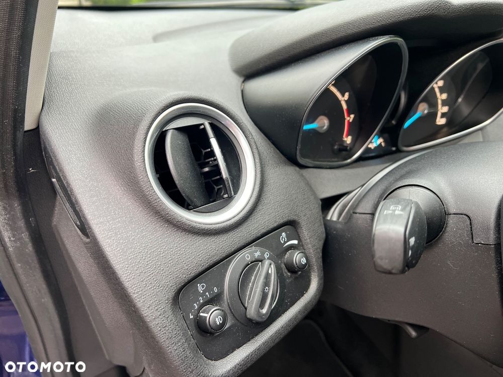 Ford Fiesta 1.0 EcoBoost STart-Stop Titanium - 28