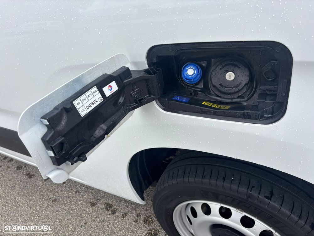 Opel Combo 1.5 102cv 3 LUG - LONGA - AC - IVA DEDUTÍVEL - 18