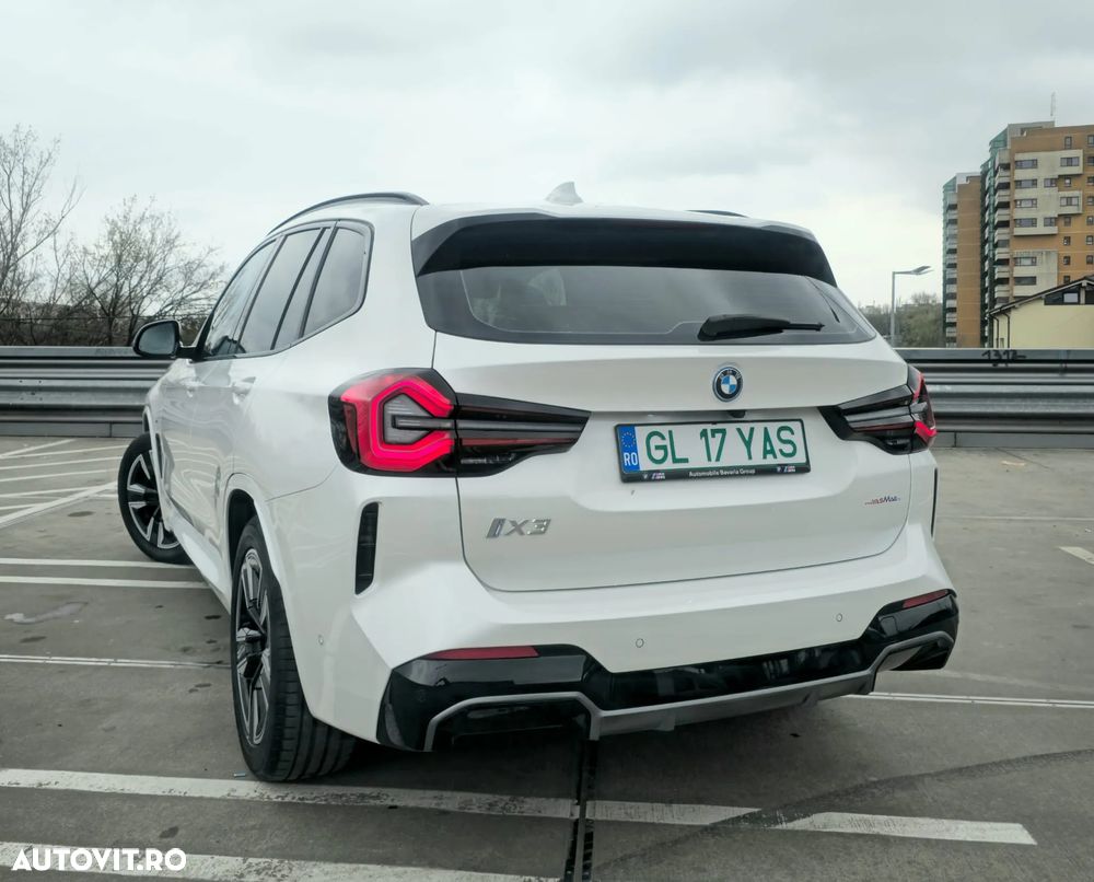 BMW iX3 Standard - 2