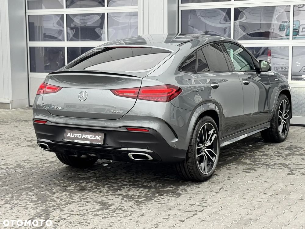 Mercedes-Benz GLE 300 d 4Matic 9G-TRONIC AMG Line Advanced Plus - 9