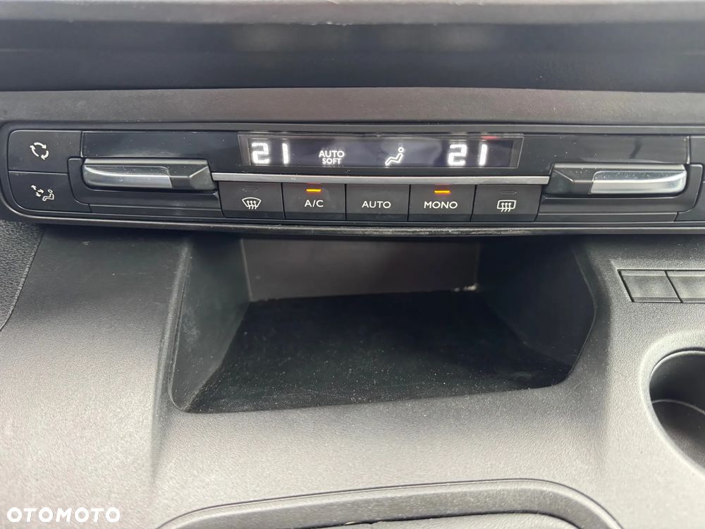 Opel Combo 1.5 D Start/Stop Ultimate - 24