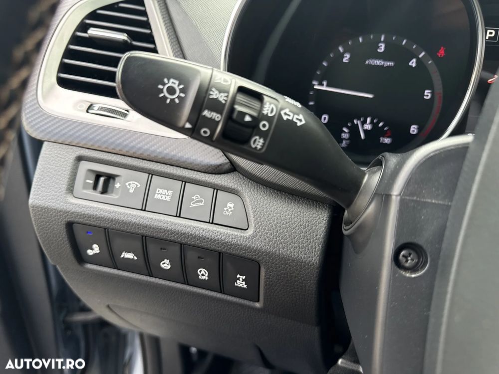 Hyundai Santa Fe - 16