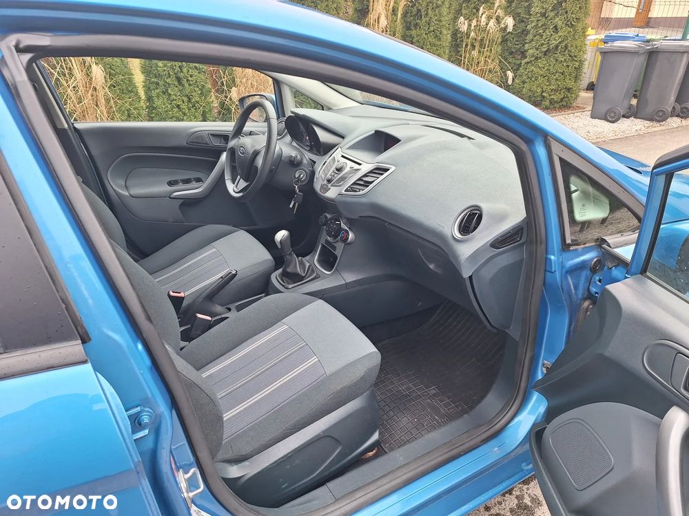 Ford Fiesta - 10