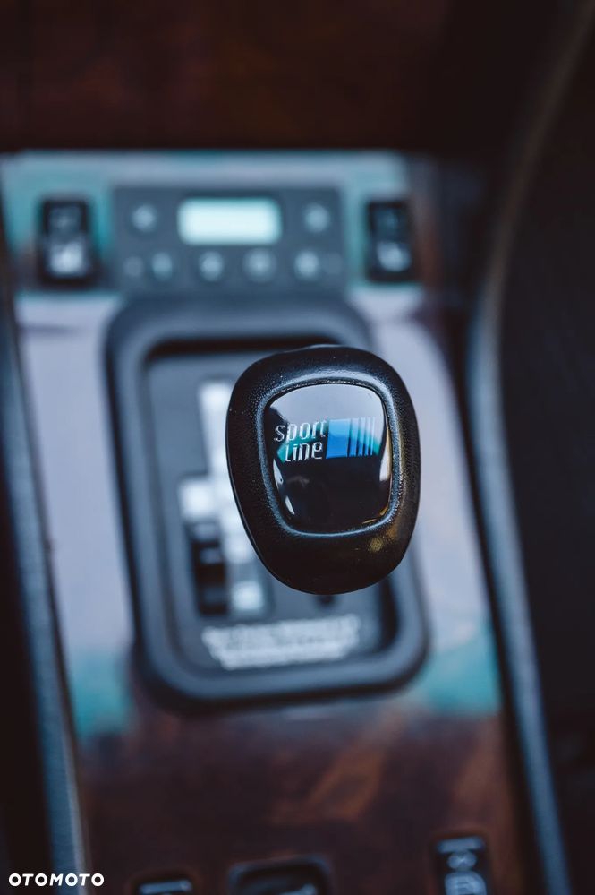 Mercedes-Benz Klasa E - 32