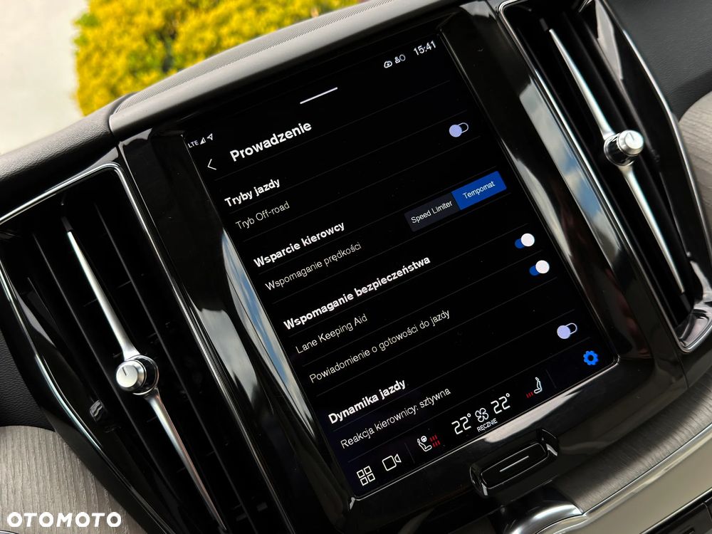 Volvo XC 60 B4 D AWD Inscription - 24