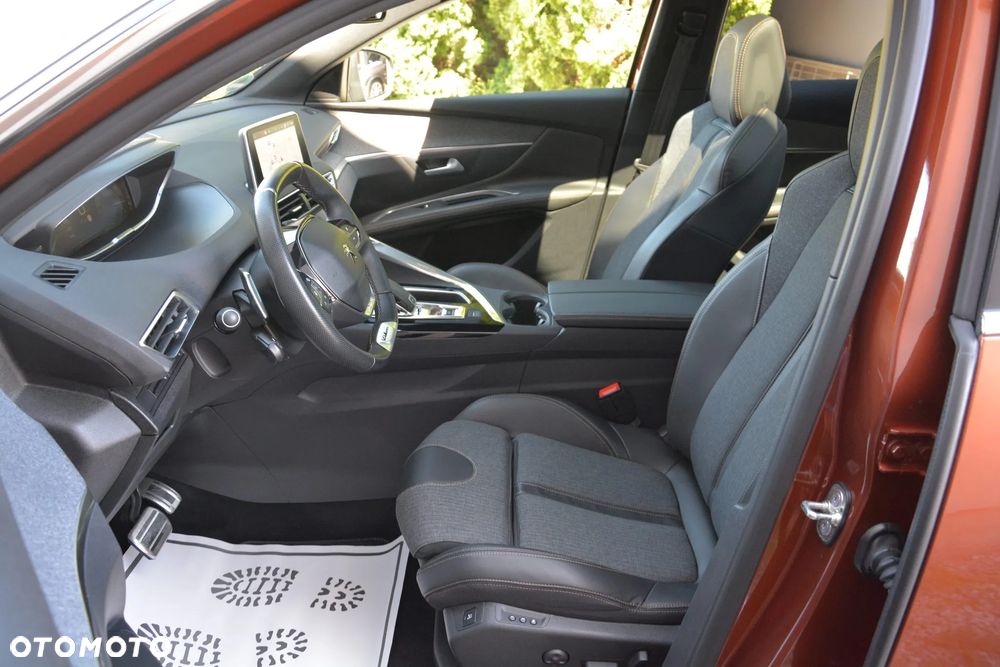 Peugeot 3008 - 18
