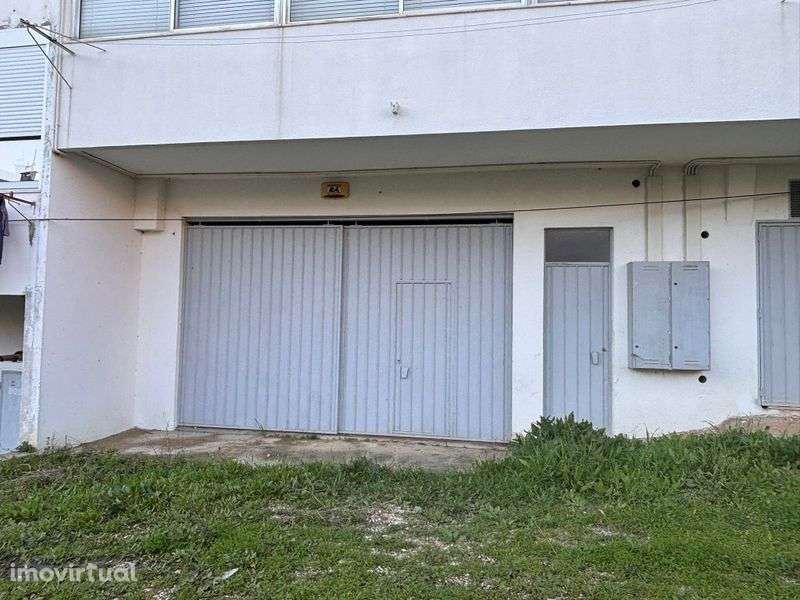 Garagem / Armazém - Grande imagem: 2/5