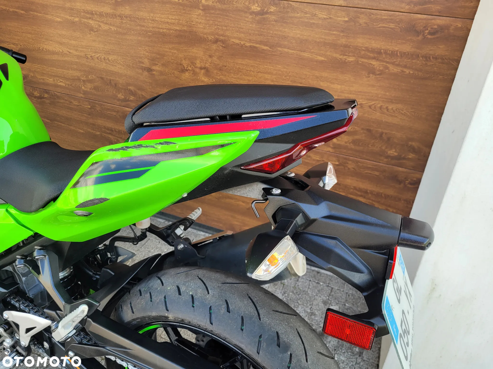 Kawasaki Ninja 400 - 28
