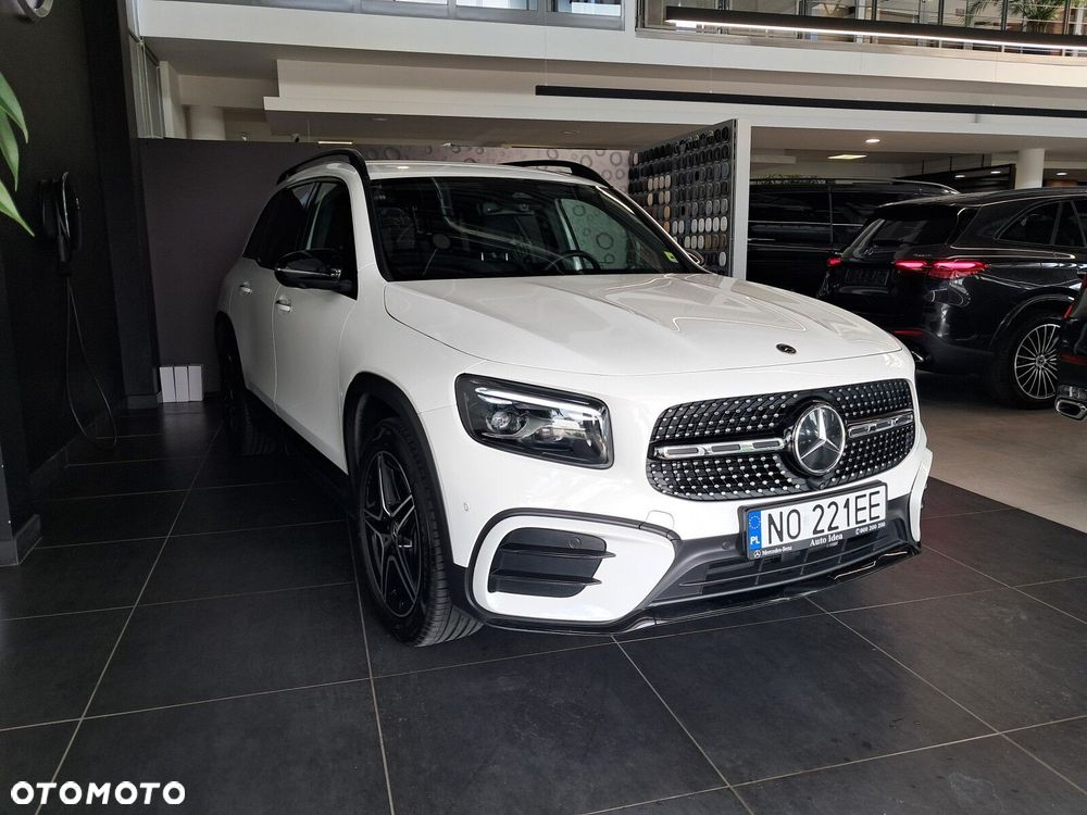 Mercedes-Benz GLB - 7