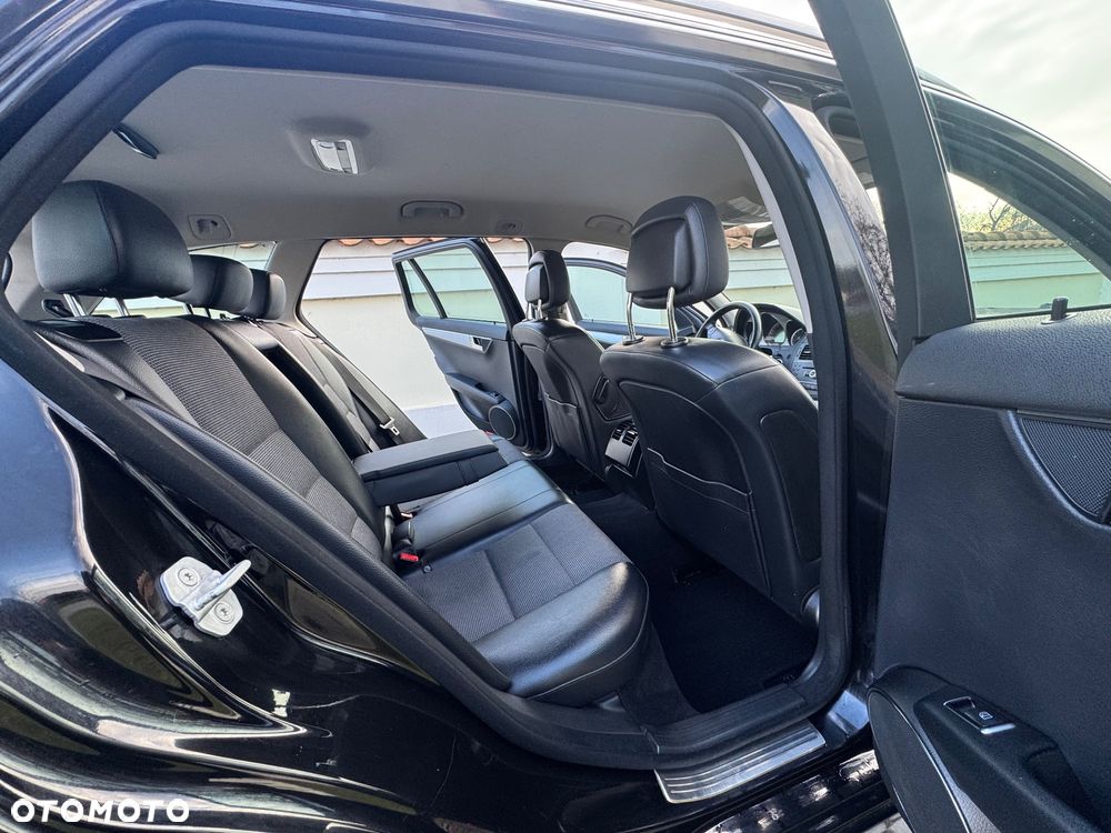 Mercedes-Benz Klasa C - 27