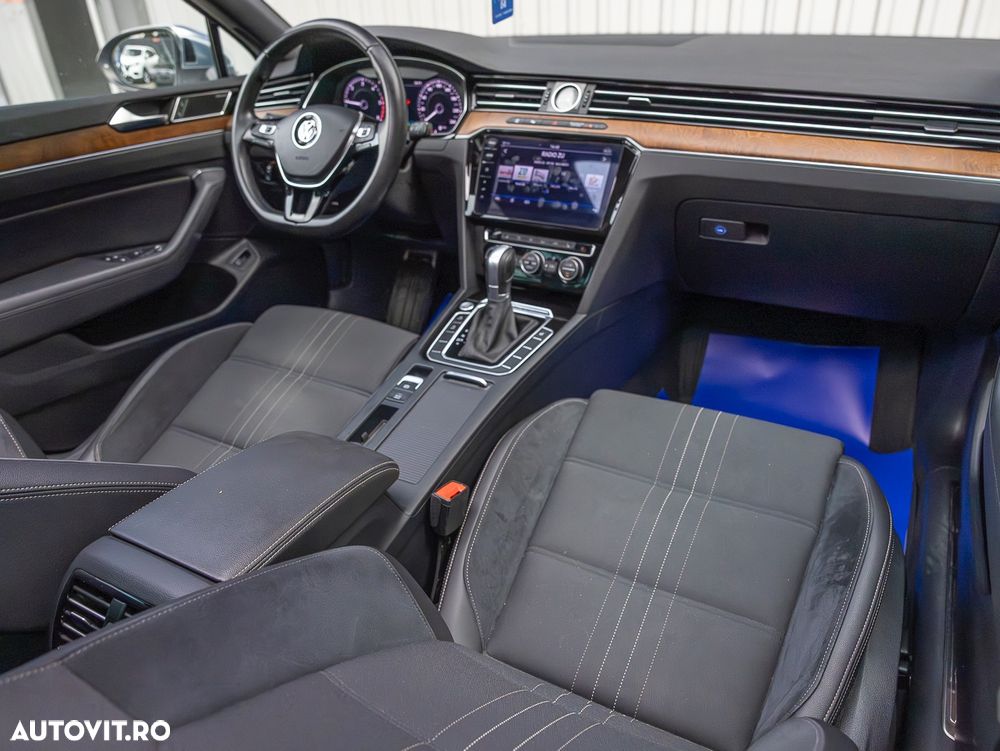 Volkswagen Passat Alltrack 2.0 TDI DSG 4Motion - 3