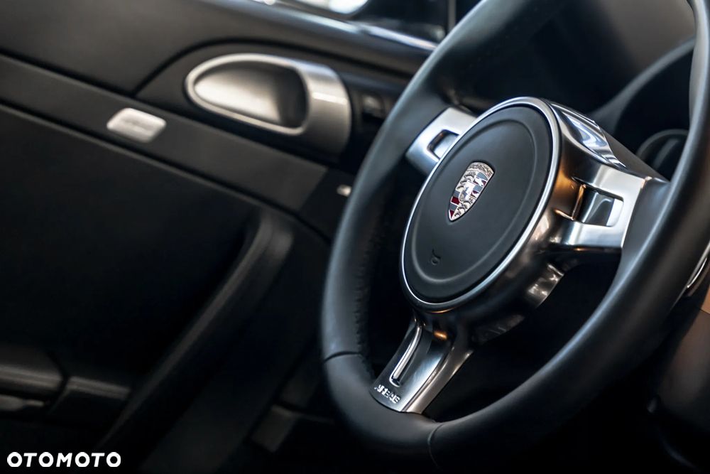 Porsche 911 Turbo PDK - 32