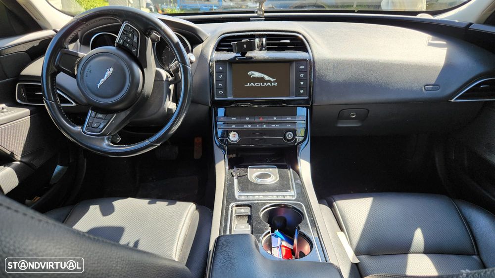 Jaguar XE 2.0 D Portfolio Aut. - 13