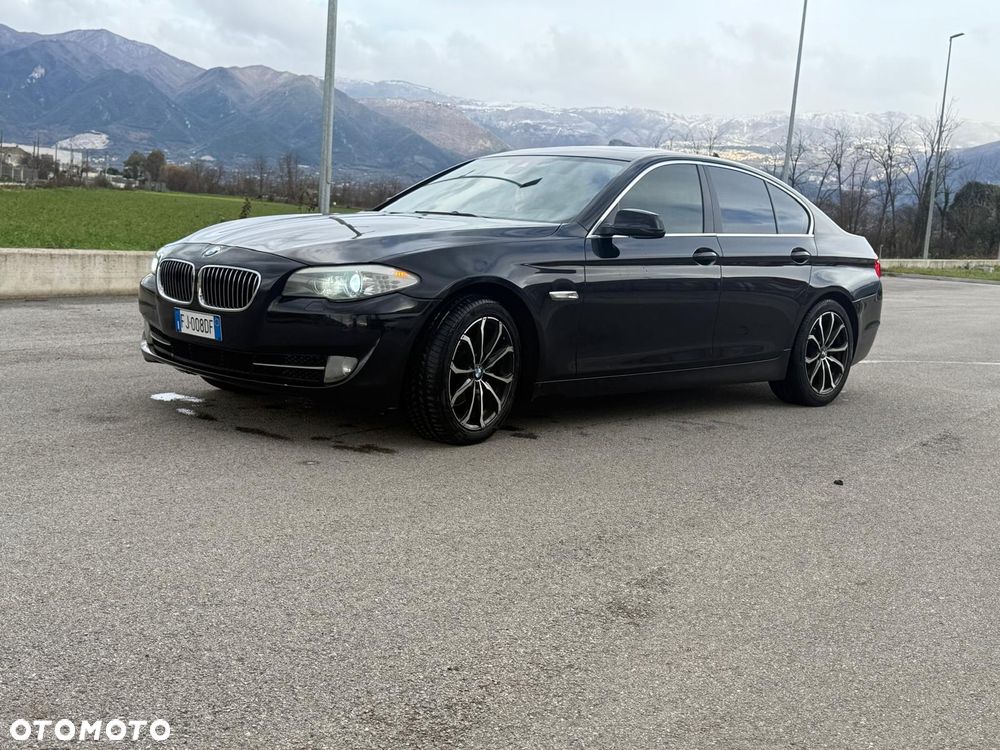 BMW Seria 5 520d Luxury Line - 4