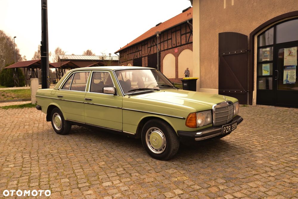 Mercedes-Benz W123 - 4