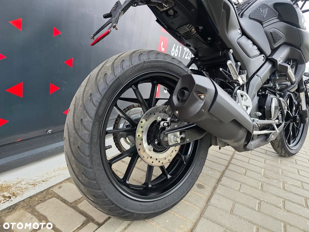 Yamaha MT - 24