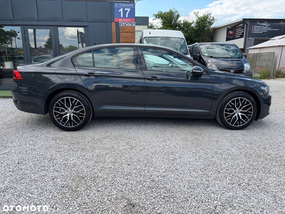 Volkswagen Passat - 9