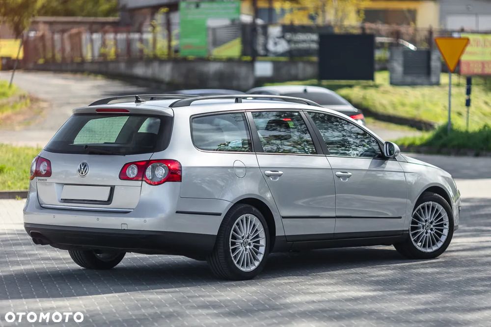 Volkswagen Passat 2.0 TDI DPF BlueMotion Technology Comfortline - 11
