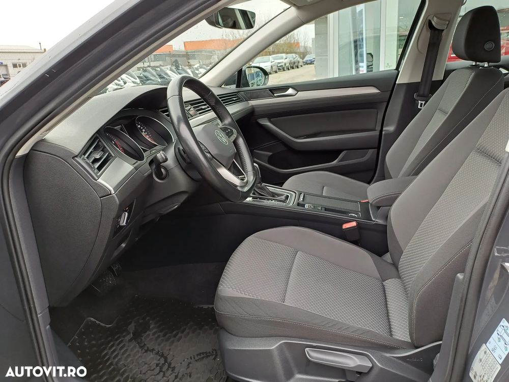 Volkswagen Passat 1.5 TSI ACT DSG Trendline - 11