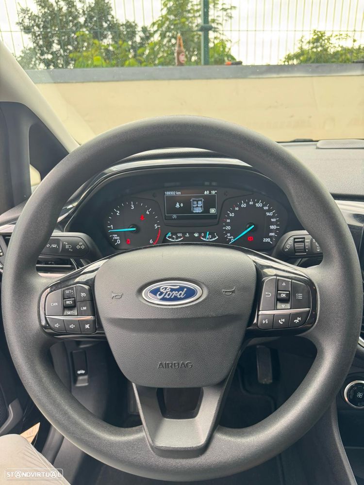 Ford Fiesta - 6