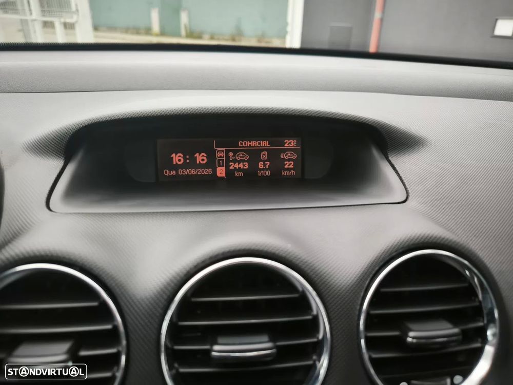 Peugeot 308 1.6 HDi Executive - 28