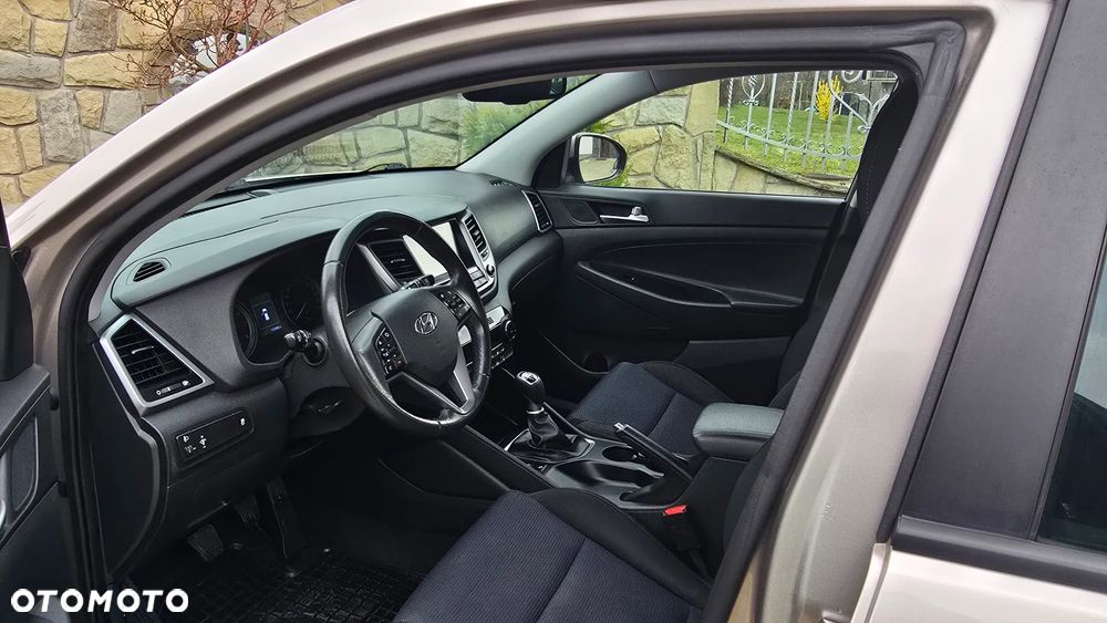 Hyundai Tucson 1.6 GDi 2WD Select - 14