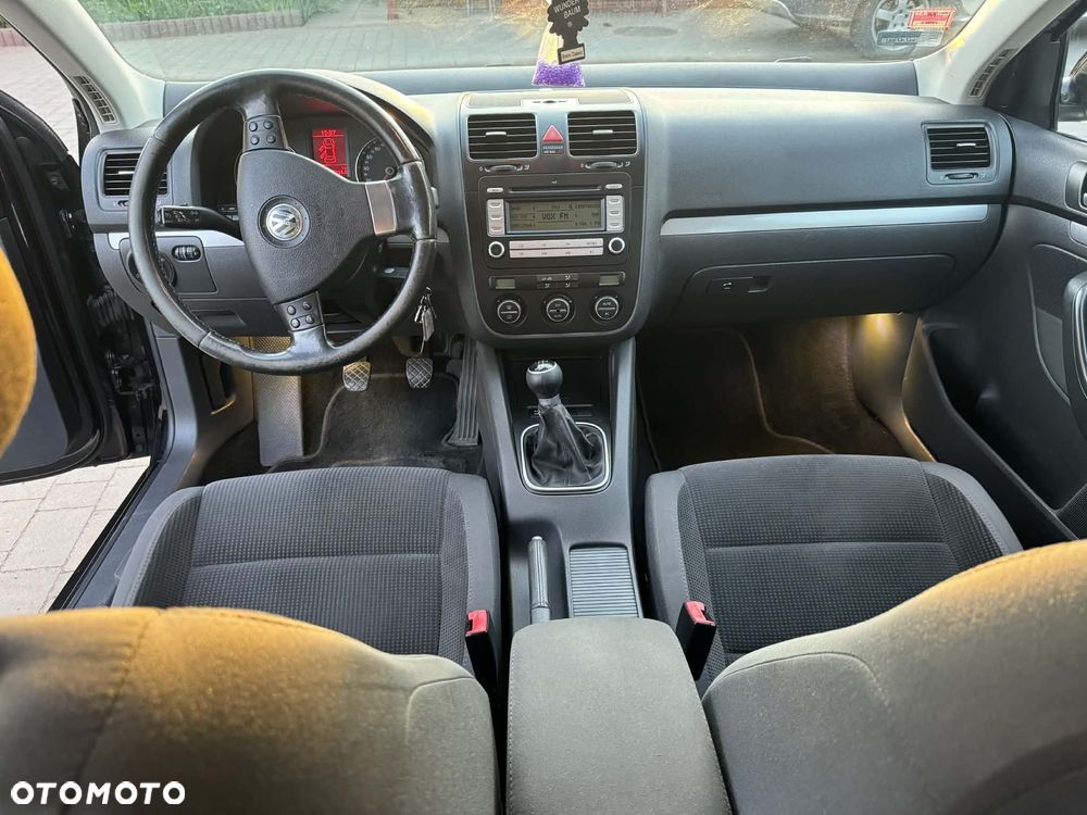 Volkswagen Jetta 1.9 TDI Comfortline - 7