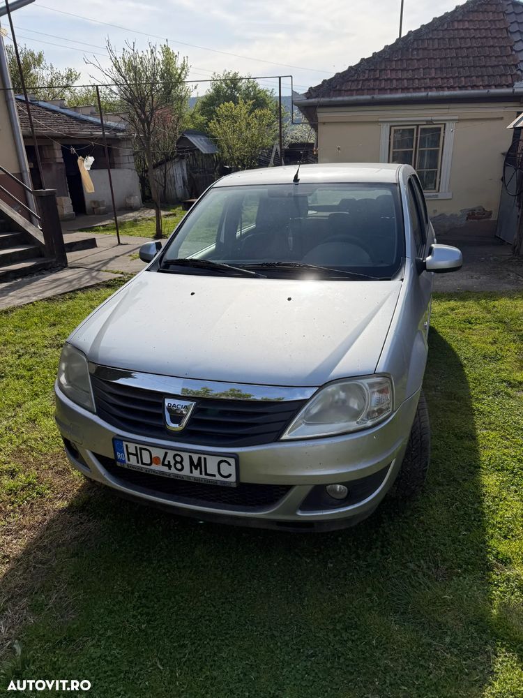 Dacia Logan 1.6 16V MPI Laureate - 1