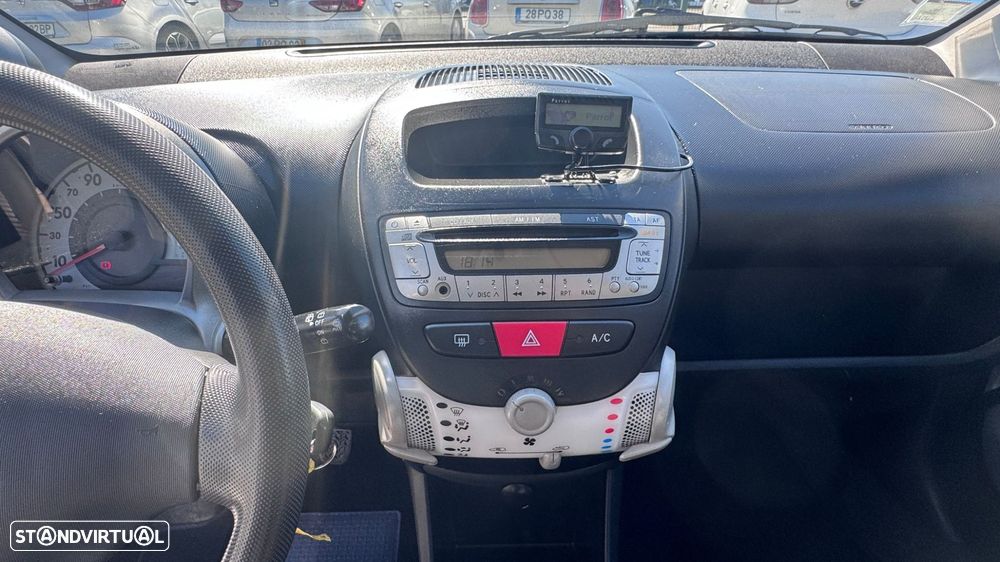 Peugeot 107 1.0 Active - 15